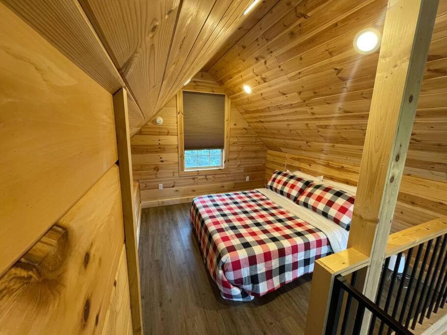 Cozy 1 Bedroom Cabin In The Heart Of Jonesborough エクステリア 写真
