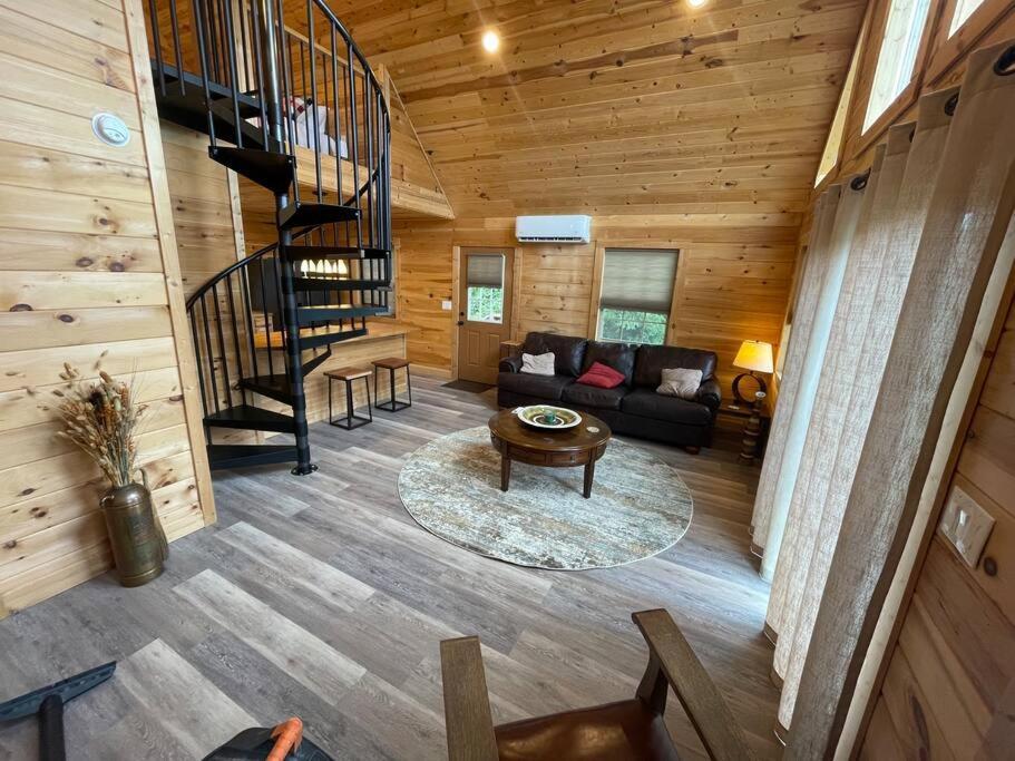 Cozy 1 Bedroom Cabin In The Heart Of Jonesborough エクステリア 写真